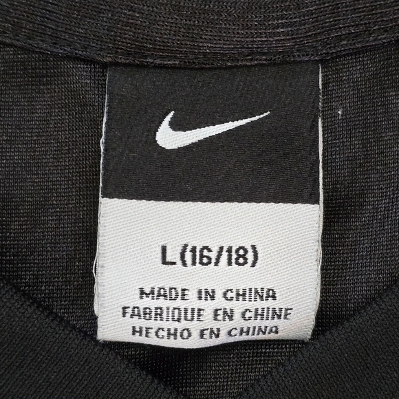 Youth Boys Nike Black and Yellow Iowa Hawkeyes #12 Jersey Size Large 16/18 - Picture 4 of 9